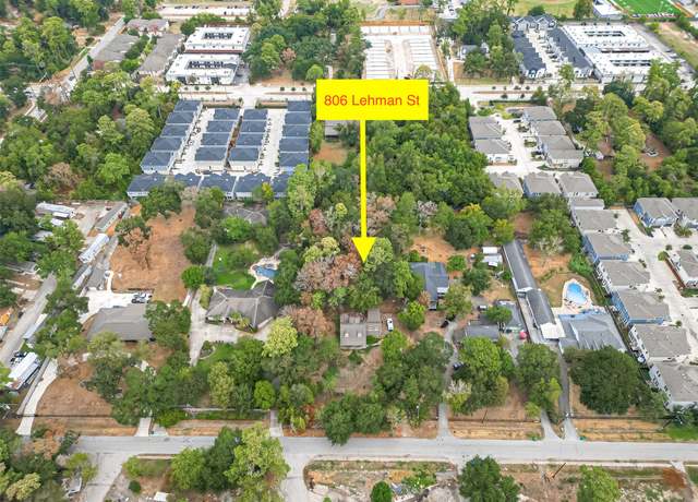 Property at 806 Lehman St, Houston, TX 77018