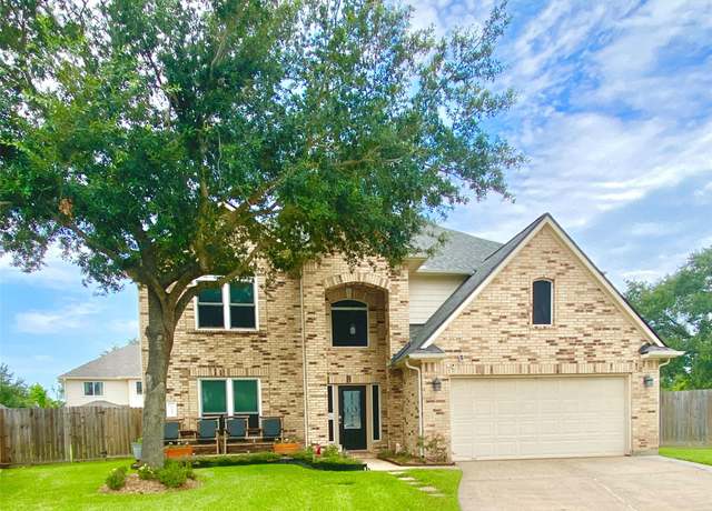 Property at 2204 Dawn Brook Ct, Pearland, TX 77584, 5 beds, 3.5 baths