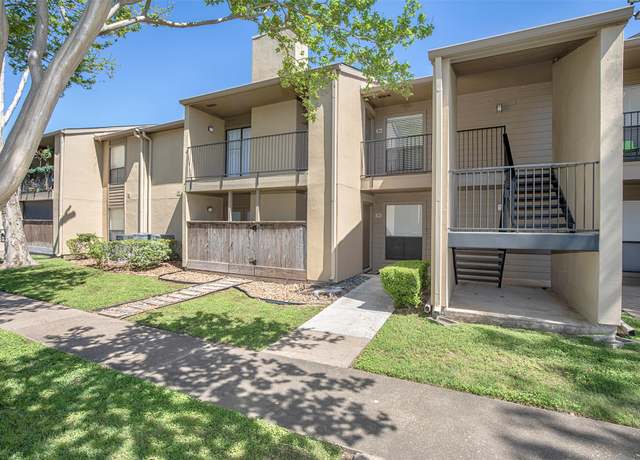 Property at 3300 Pebblebrook Dr #36, Seabrook, TX 77586, 2 beds, 2 baths