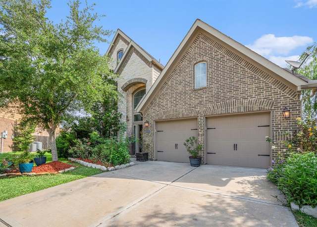 Property at 13715 Cutler Springs Ct, Pearland, TX 77584, 4 beds, 3.5 baths