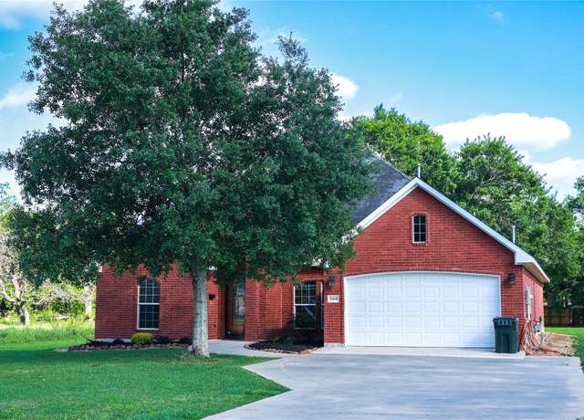 Property at 5468 Hogaboom Rd, Groves, TX 77619, 3 beds, 3 baths