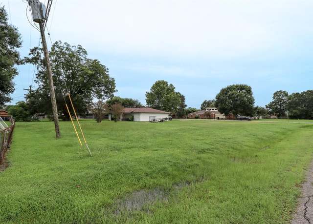 Property at 2895 Solomon St, Port Arthur, TX 77640