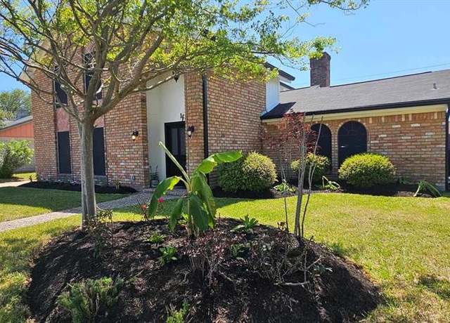 Property at 47 W Dansby Dr, Galveston, TX 77551, 3 beds, 2.5 baths