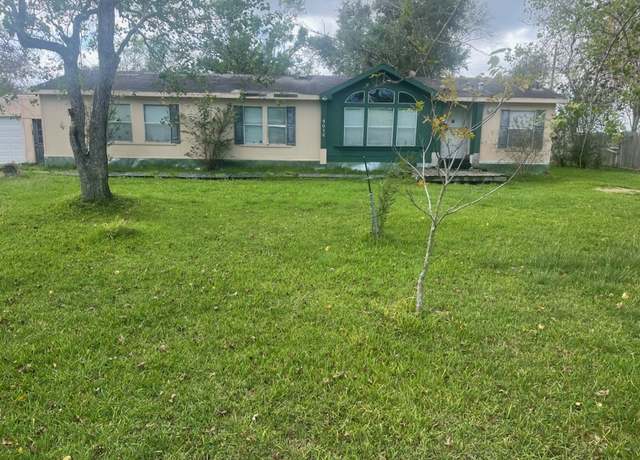 Property at 9010 Rosharon Rd Estates Dr, Rosharon, TX 77583, 3 beds, 2 baths