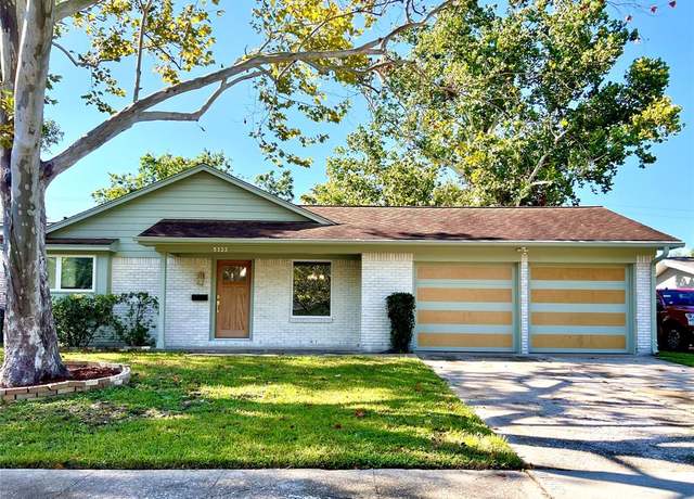 Property at 5323 Manor Creek Ln, Houston, TX 77092, 3 beds, 2.5 baths