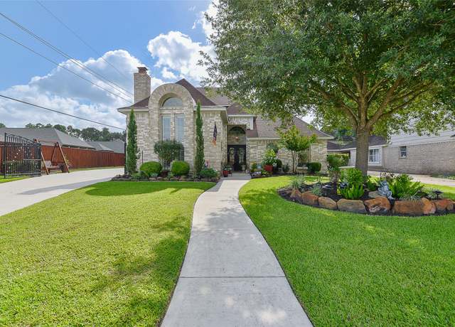 Property at 19822 Oak Briar Dr, Humble, TX 77346, 4 beds, 2.5 baths