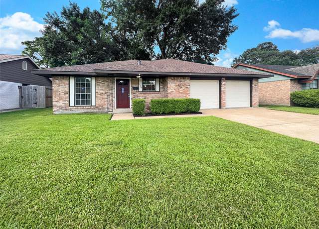 Property at 318 Crete Dr, Deer Park, TX 77536, 3 beds, 2 baths