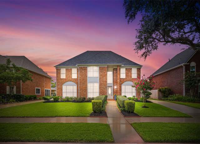 Property at 4526 Nassau Dr, Sugar Land, TX 77479, 4 beds, 3.5 baths