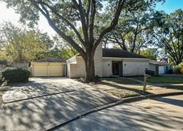 Property at 7807 Blackjack Ct, Houston, TX 77088, 4 beds, 2.5 baths
