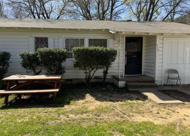 Property at 418 Jenkins St, Daingerfield, TX 75638, 3 beds, 1 bath