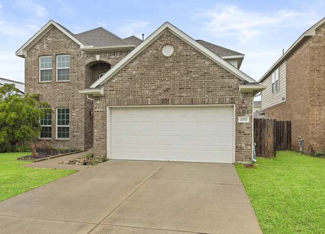 Property at 10015 Chase Ct, Baytown, TX 77521, 4 beds, 2.5 baths
