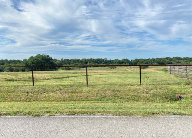 Property at 11810 Reinecker, Wallis, TX 77485
