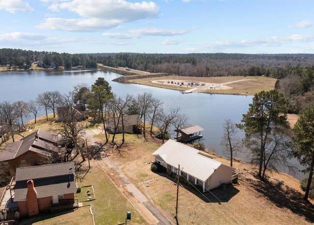Property at 160 Lookout Point Dr, Grapeland, TX 75844, 3 beds, 2 baths