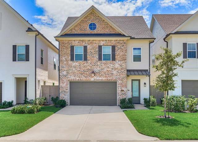 Property at 2033 Carlson Creek Dr, The Woodlands, TX 77380, 3 beds, 2.5 baths