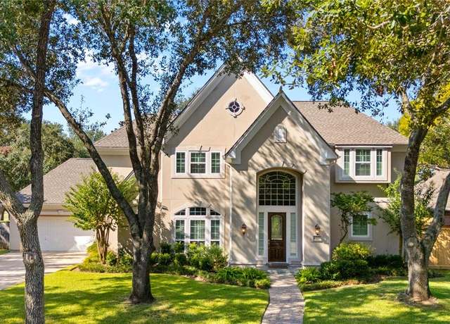 Property at 2718 Briar Bend Ct, Sugar Land, TX 77479, 5 beds, 3.5 baths