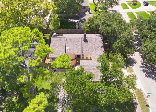 Property at 2102 Gray Falls Dr, Houston, TX 77077, 3 beds, 2 baths