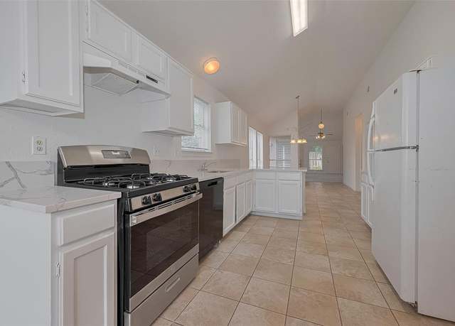 Property at 6711 Autumn Flowers Dr, Katy, TX 77449, 3 beds, 2 baths