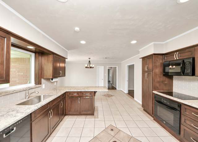 Property at 9010 Rockhurst Dr, Houston, TX 77080, 3 beds, 2 baths