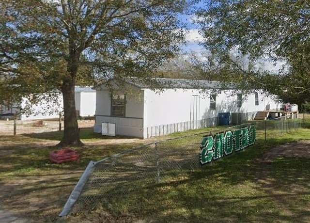 Property at 625 22nd St, Hempstead, TX 77445