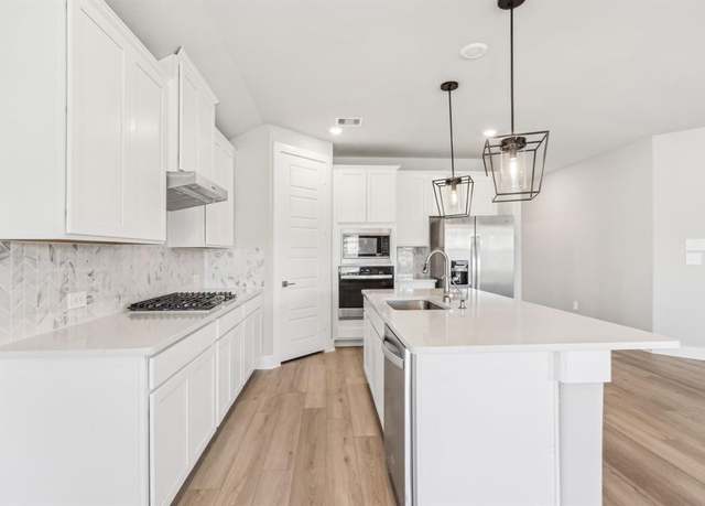 Property at 1840 Velvet Oak Ln, Conroe, TX 77304, 4 beds, 3 baths