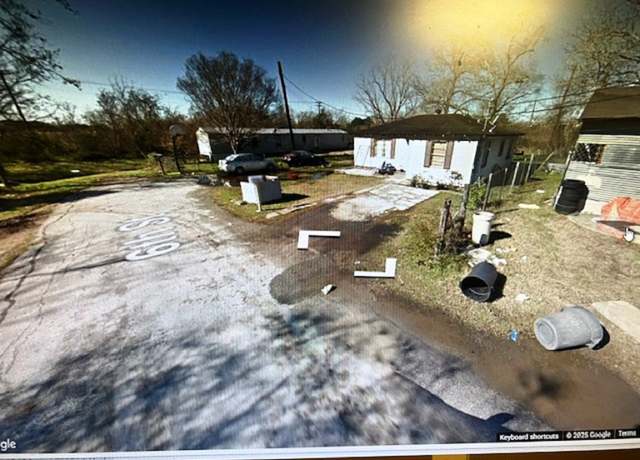 Property at 622 6th St, Eagle Lake, TX 77434