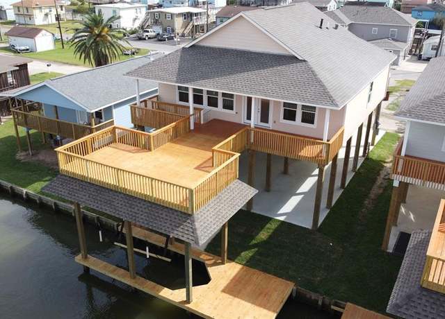 Property at 17 Edgewater St, Bayou Vista, TX 77563, 3 beds, 2 baths