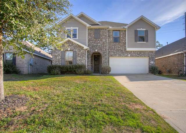 Property at 1925 Harmon Dr, Conroe, TX 77304, 3 beds, 2.5 baths