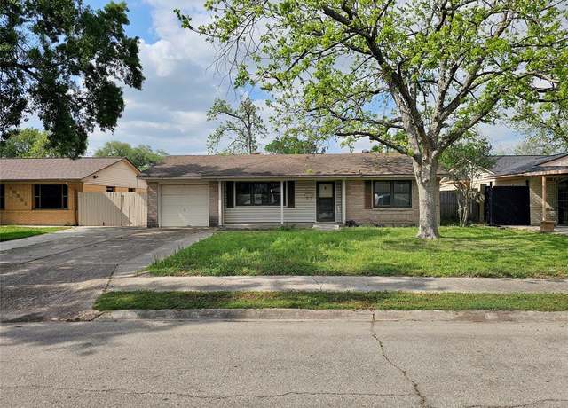 Property at 10525 Kittrell St, Houston, TX 77034, 3 beds, 1 bath
