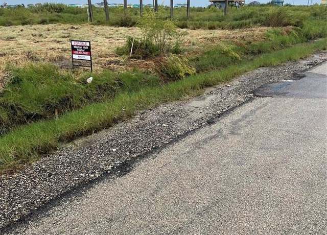 Property at 1128 Waco, Gilchrist, TX 77617