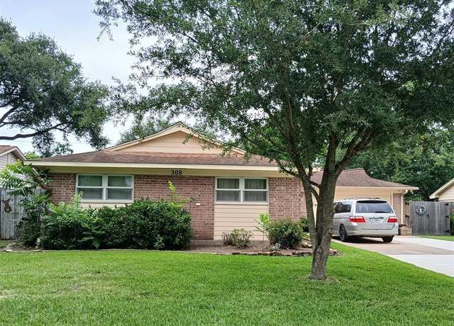 Property at 308 Virginia Ln, Friendswood, TX 77546, 4 beds, 3 baths