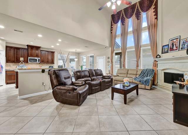 Property at 1926 Sequoia Trail Ln, Richmond, TX 77469, 4 beds, 3.5 baths