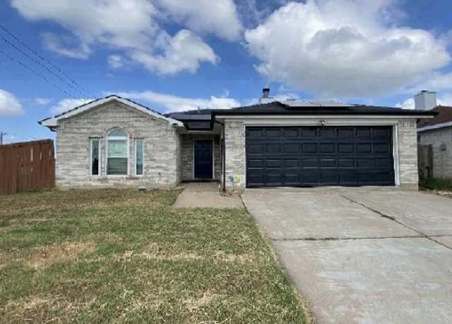 Property at 7432 Ashbourne Way, Fort Worth, TX 76133, 3 beds, 2 baths
