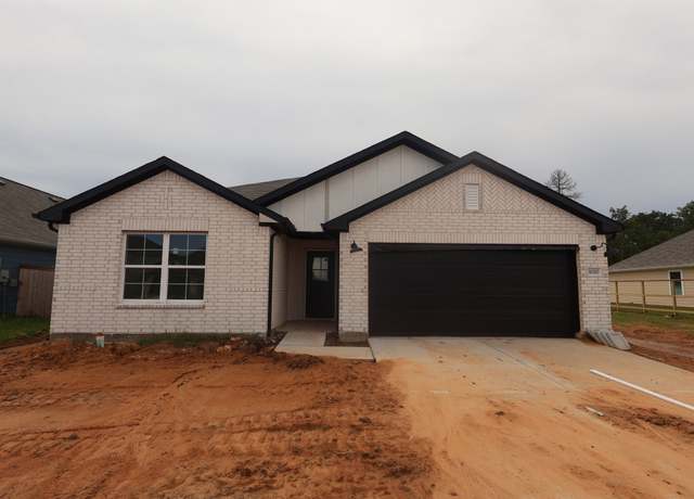 Property at 32302 Sunbeam Dr, Fulshear, TX 77441, 4 beds, 2 baths