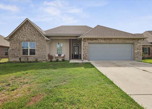 Property at 213 Zachary Ln, Bridge City, TX 77611, 4 beds, 2 baths