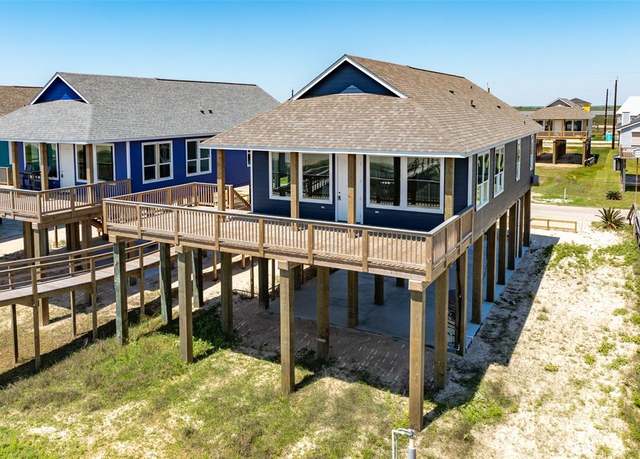 Property at 4835 Bluewater Dr, Surfside Beach, TX 77541, 4 beds, 3 baths