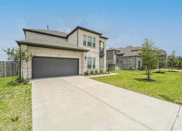 Property at 13915 Foyt Dr, Mont Belvieu, TX 77523, 4 beds, 3.5 baths