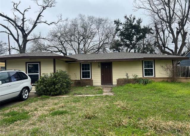 Property at 5619 Lyndhurst Dr, Houston, TX 77033, 3 beds, 2 baths