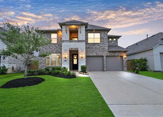 Property at 15606 Upper Lochton Dr, Humble, TX 77346, 4 beds, 3.5 baths