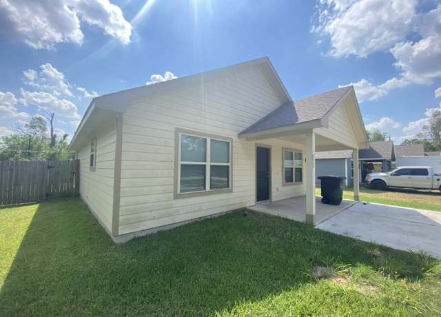 Property at 8046 Parker Rd, Houston, TX 77078, 33 beds, 2 baths