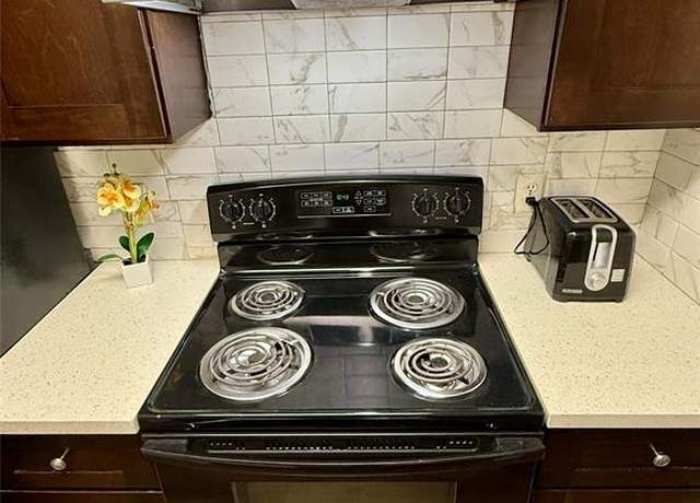 Property at 10211 Sugar Branch Dr #377, Houston, TX 77036, 1 bed, 1 bath
