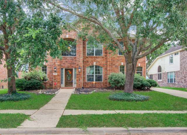 Property at 2107 Blue Water Bay Dr, Katy, TX 77494, 4 beds, 3.5 baths