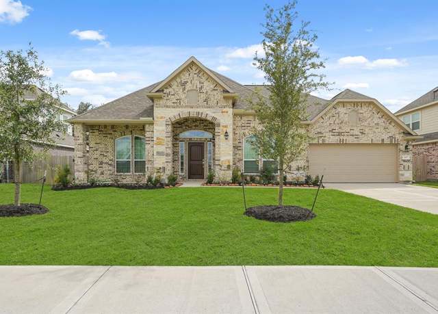 Property at 1577 Elm Ct, Angleton, TX 77515, 3 beds, 2.5 baths