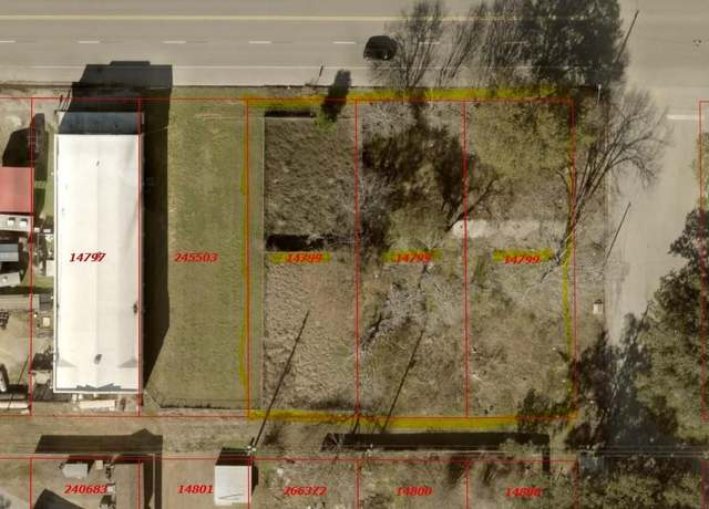 Property at 915 Purdy St, Brookshire, TX 77423