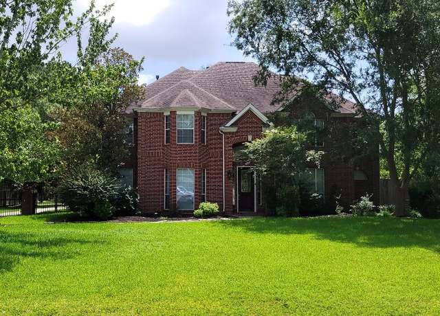 Property at 30318 E Legends Trail Dr, Spring, TX 77386, 4 beds, 3.5 baths