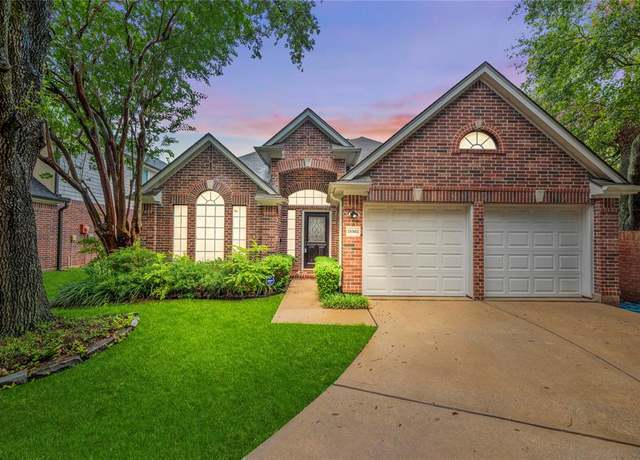Property at 15302 Amesbury Ln, Sugar Land, TX 77478, 3 beds, 2 baths