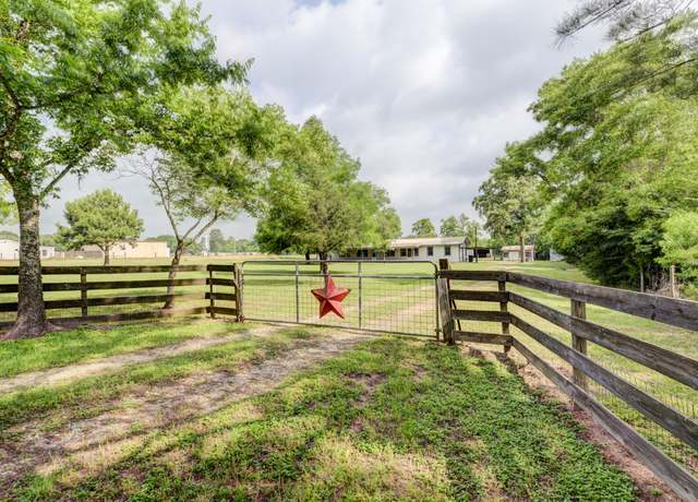 Property at 31404 Joseph Rd, Hockley, TX 77447, 2 beds, 1 bath