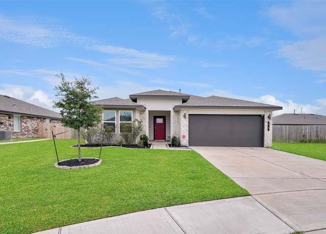Property at 53 Spring Ln, Manvel, TX 77578, 3 beds, 2 baths