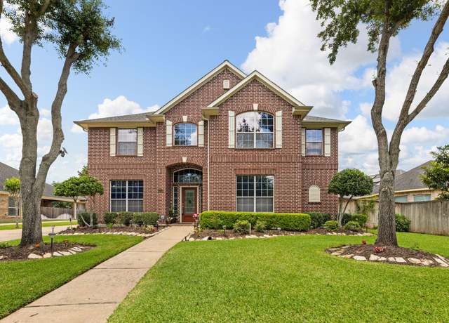 Property at 3719 Arundel Gardens Ln, Sugar Land, TX 77498, 5 beds, 4 baths