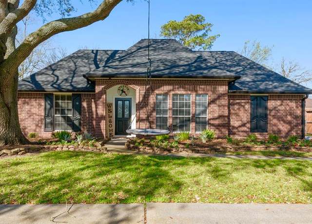 Property at 3306 Greenwood Pl, Deer Park, TX 77536, 3 beds, 2 baths