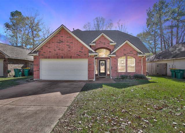 Property at 1908 Hunnington Dr, Conroe, TX 77303, 3 beds, 2.5 baths